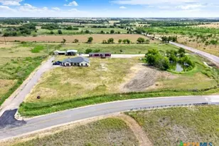 12090 Hunt Hill Rd, Rogers, TX 76569 - Photo 4