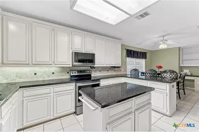 412 Cherrystone Circle, Victoria, TX 77904 - Photo 6