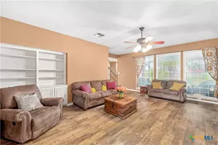 412 Cherrystone Cir, Victoria, TX 77904 - Photo 2