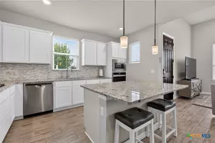 105 Harborside Dr, San Marcos, TX 78666 - Photo 12