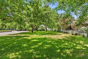 101 E Edgewater Terrace, New Braunfels, TX 78130 - Photo 20