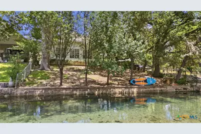 101 E Edgewater Terrace, New Braunfels, TX 78130 - Photo 2