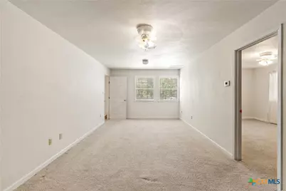 101 E Edgewater Terrace, New Braunfels, TX 78130 - Photo 16