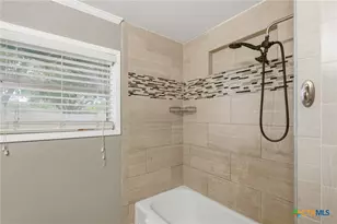 4605 Camellia St, Victoria, TX 77904 - Photo 16