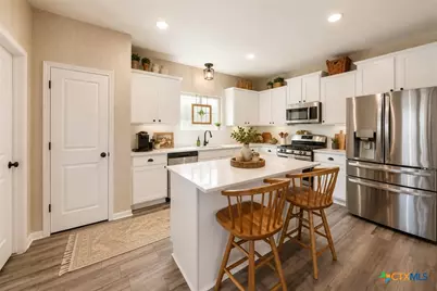 2625 Brand Iron Drive, San Marcos, TX 78666 - Photo 10