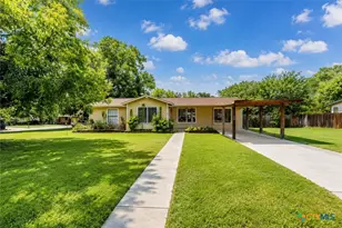 140 Hillcrest Dr, Luling, TX 78648 - Photo 1