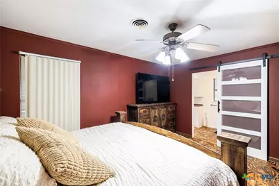 140 Hillcrest Drive, Luling, TX 78648 - Photo 14