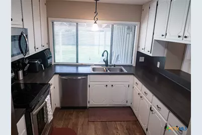 213 Taos Drive, Victoria, TX 77904 - Photo 8