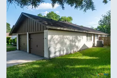 213 Taos Drive, Victoria, TX 77904 - Photo 4