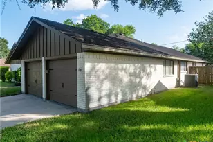 213 Taos Dr, Victoria, TX 77904 - Photo 4