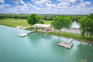 227 Ski Plex Dr, Seguin, TX 78155 - Photo 42