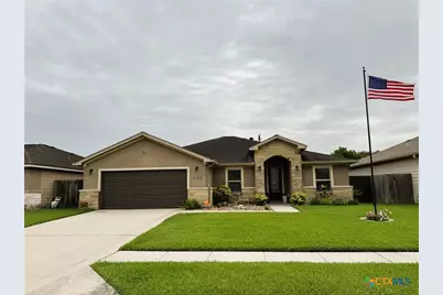 207 Secretariat Drive, Victoria, TX 77901 - Photo 2