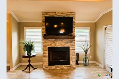 207 Secretariat Drive, Victoria, TX 77901 - Photo 6