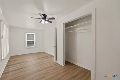 401 S Kings Trail, Little River Academy, TX 76554 - Photo 16