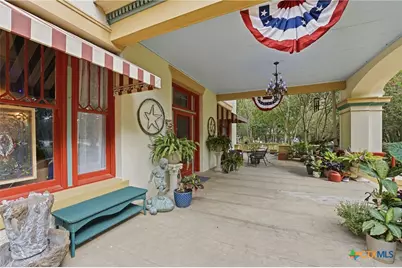 723 Saint James Street, Gonzales, TX 78629 - Photo 8