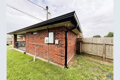 216 Sparrow Lane, Victoria, TX 77905 - Photo 32