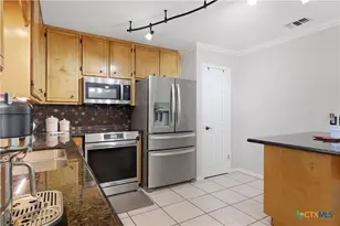 216 Sparrow Ln, Victoria, TX 77905 - Photo 16