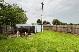 216 Sparrow Ln, Victoria, TX 77905 - Photo 42