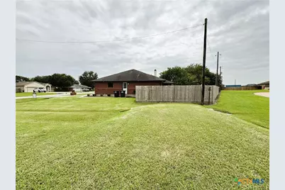 216 Sparrow Lane, Victoria, TX 77905 - Photo 36