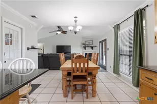 216 Sparrow Ln, Victoria, TX 77905 - Photo 20