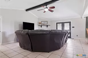 216 Sparrow Ln, Victoria, TX 77905 - Photo 4