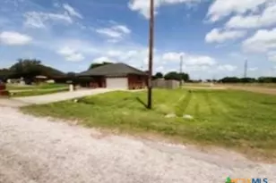 216 Sparrow Ln, Victoria, TX 77905 - Photo 46