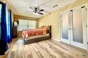 203 W Koether St, Shiner, TX 77984 - Photo 18