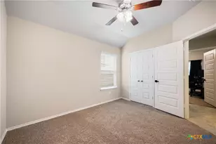 713 Angus Dr, Seguin, TX 78155 - Photo 16