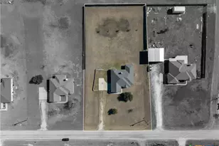 8407 Shaw Rd, Rogers, TX 76569 - Photo 24