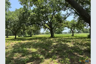 00 B and B, Seguin, TX 78155 - Photo 2