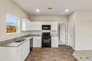 2427 Rambo Dr, San Antonio, TX 78224 - Photo 8
