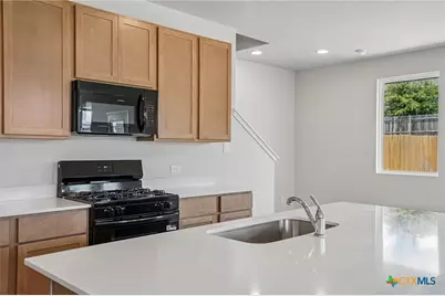 15423 Bonnethead Road, San Antonio, TX 78245 - Photo 4
