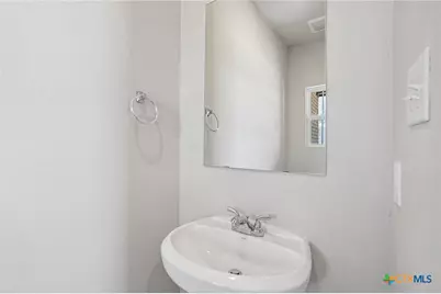 15423 Bonnethead Road, San Antonio, TX 78245 - Photo 18