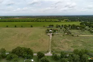 402 Happy Haven Rd, Mcqueeney, TX 78123 - Photo 6