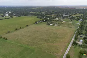 402 Happy Haven Rd, Mcqueeney, TX 78123 - Photo 12