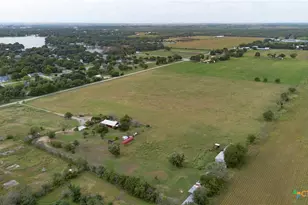 402 Happy Haven Rd, Mcqueeney, TX 78123 - Photo 10