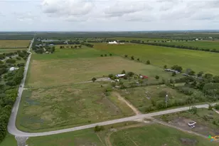 402 Happy Haven Rd, Mcqueeney, TX 78123 - Photo 8