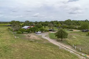 402 Happy Haven Rd, Mcqueeney, TX 78123 - Photo 16