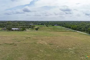 402 Happy Haven Rd, Mcqueeney, TX 78123 - Photo 14