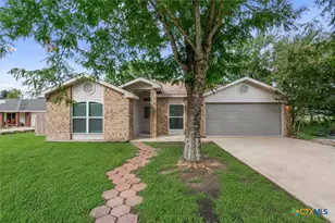 8 Doc Holiday Dr, Belton, TX 76513 - Photo 1