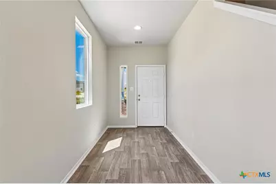 2338 Croaker Creek, San Antonio, TX 78245 - Photo 2