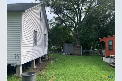 508 Stockdale Street, Cuero, TX 77954 - Photo 4