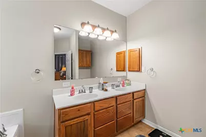 101 Water Oak Court, Victoria, TX 77901 - Photo 18