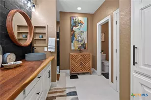 272 Long Creek Blvd, New Braunfels, TX 78130 - Photo 16