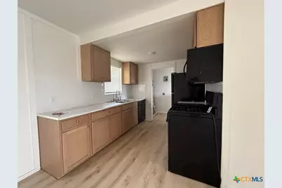 620 W Avenue B, Copperas Cove, TX 76522 - Photo 8