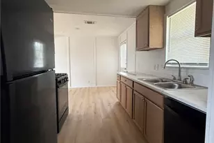 620 W Avenue B, Copperas Cove, TX 76522 - Photo 4