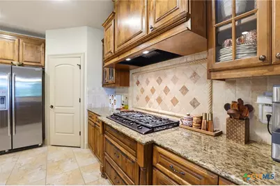 8803 Tuscan Hills Drive, Garden Ridge, TX 78266 - Photo 14