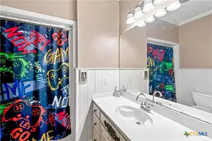80 Hunters Way, Victoria, TX 77904 - Photo 26