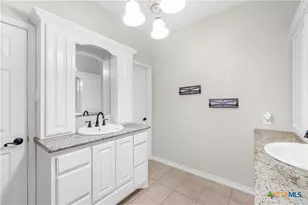 80 Hunters Way, Victoria, TX 77904 - Photo 14