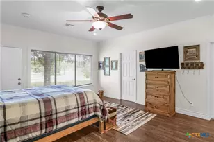 80 Hunters Way, Victoria, TX 77904 - Photo 12